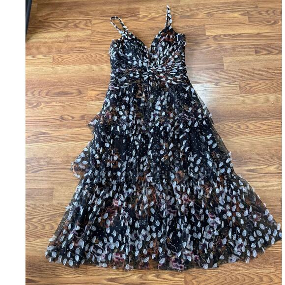 Marchesa Notte black appliqué tiered party  V-neck dress size 10 / M - Picture 6 of 12